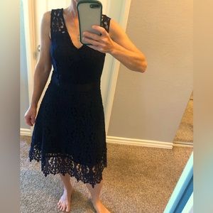 Banana Republic Factory embroidered dress size 0